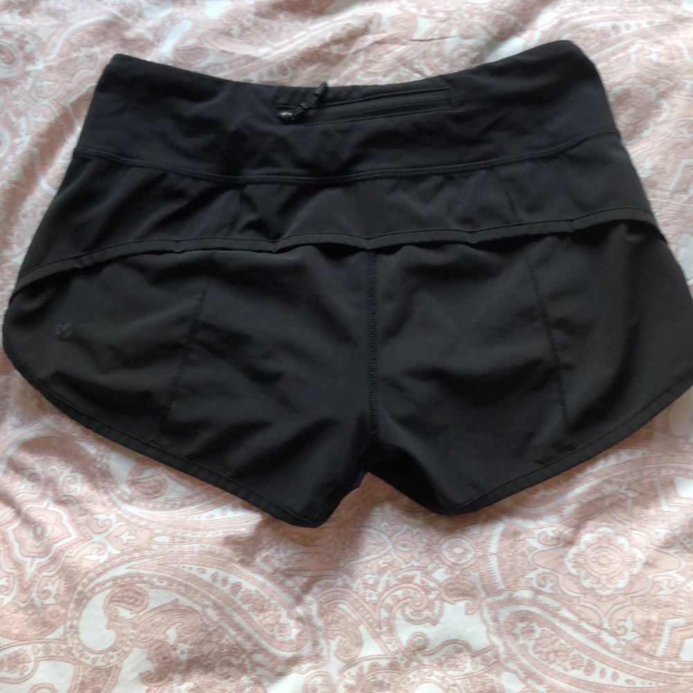 Lululemon speed short, 2.5 inseam in black.